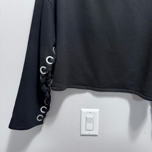 Alo Yoga Suspension Lace-up Cropped Pullover Sweater, Black, Size Medium - Picture 7 of 13